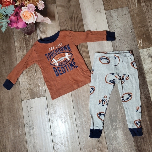 Carter's Baby Toddler Boy Size 18m 2pc Pajama Set Football Graphics EUC - Picture 1 of 14